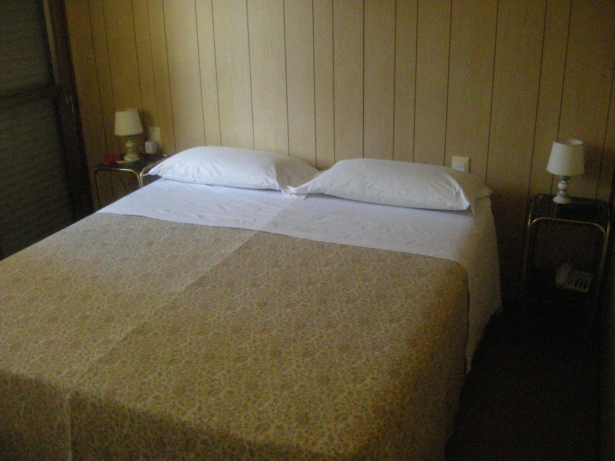 Albergo Nyers เปรูจา ห้อง รูปภาพ