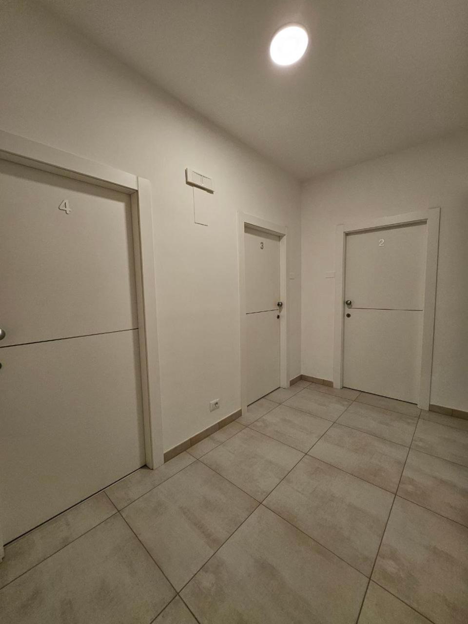 Albergo Nyers เปรูจา ภายนอก รูปภาพ